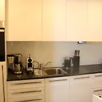 La Felicita 7 *